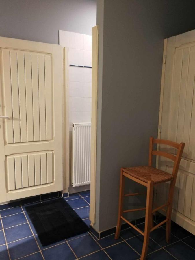 Megi Des Aguesses Guest House Andenne Bagian luar foto
